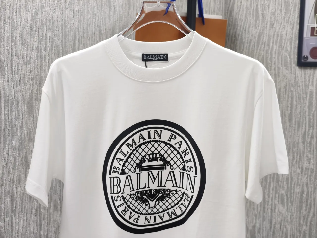 🌈🌈Higher version BALMAN/Balman spring and summer New Arrival printed short-sleeved [Customized 32-count pure cotton top-quality fabric, soft to the touch, 100% pure cotton exclusive shipment, custom-dyed vulcanized black dust-free fabric] Matching G Solona thread, fabric thread custom-dyed in the same vat, no color difference, no deformation Logo logo exquisitely upgraded, imported thousands of needle precision embroidery technology, three-dimensional and stylish Color: Black White Size: S M L XL XXL No gender distinction, same style for men and women